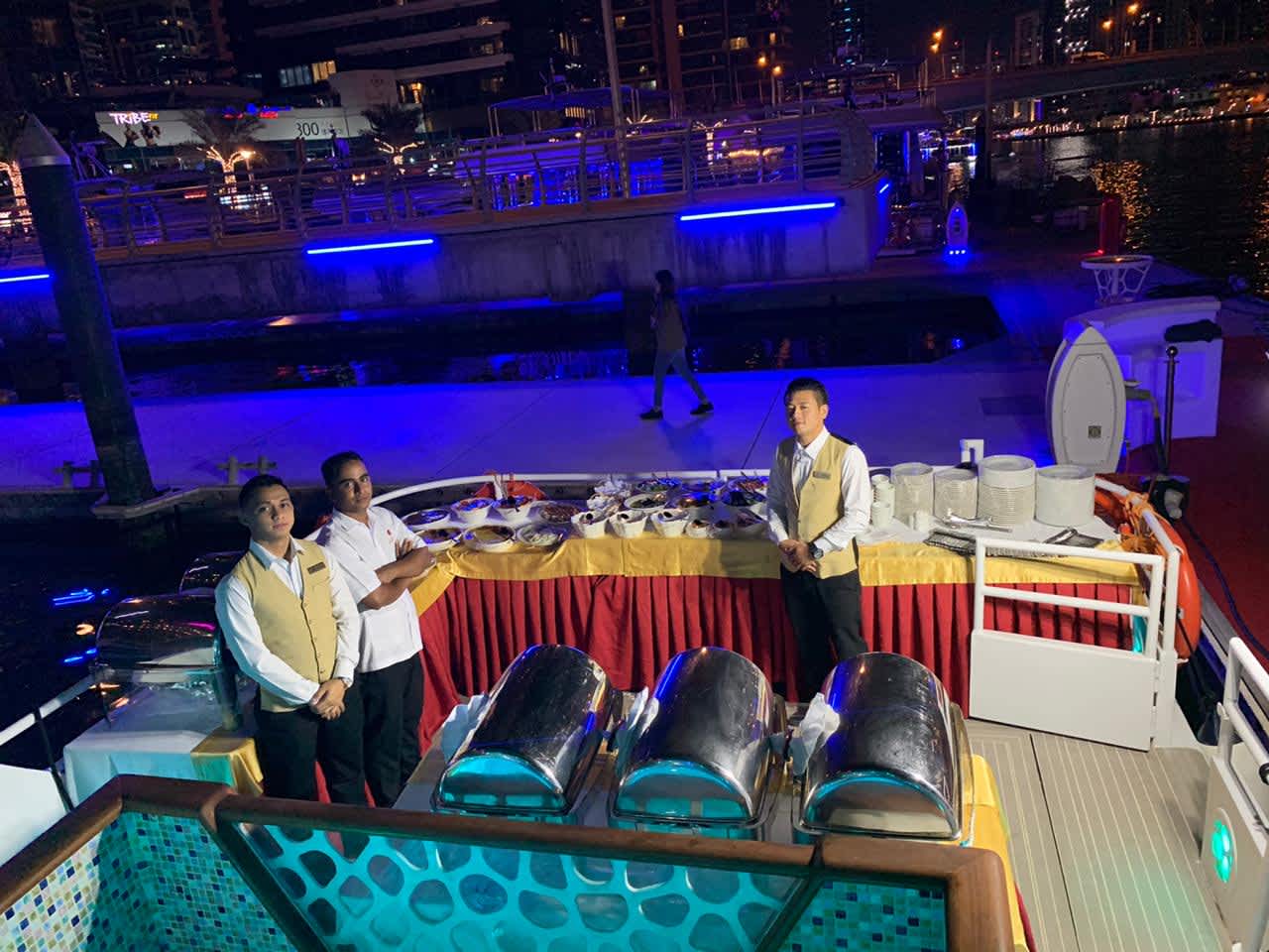 cuisine charter yacht