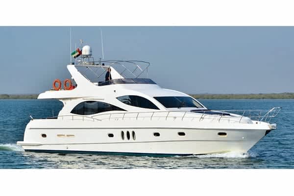 70 feet yacht for rent in dubai