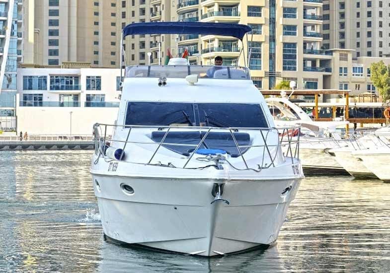 Types of yachts available for Rent in Dubai