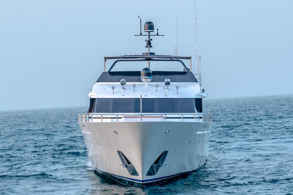 Dubai Yachts Rental