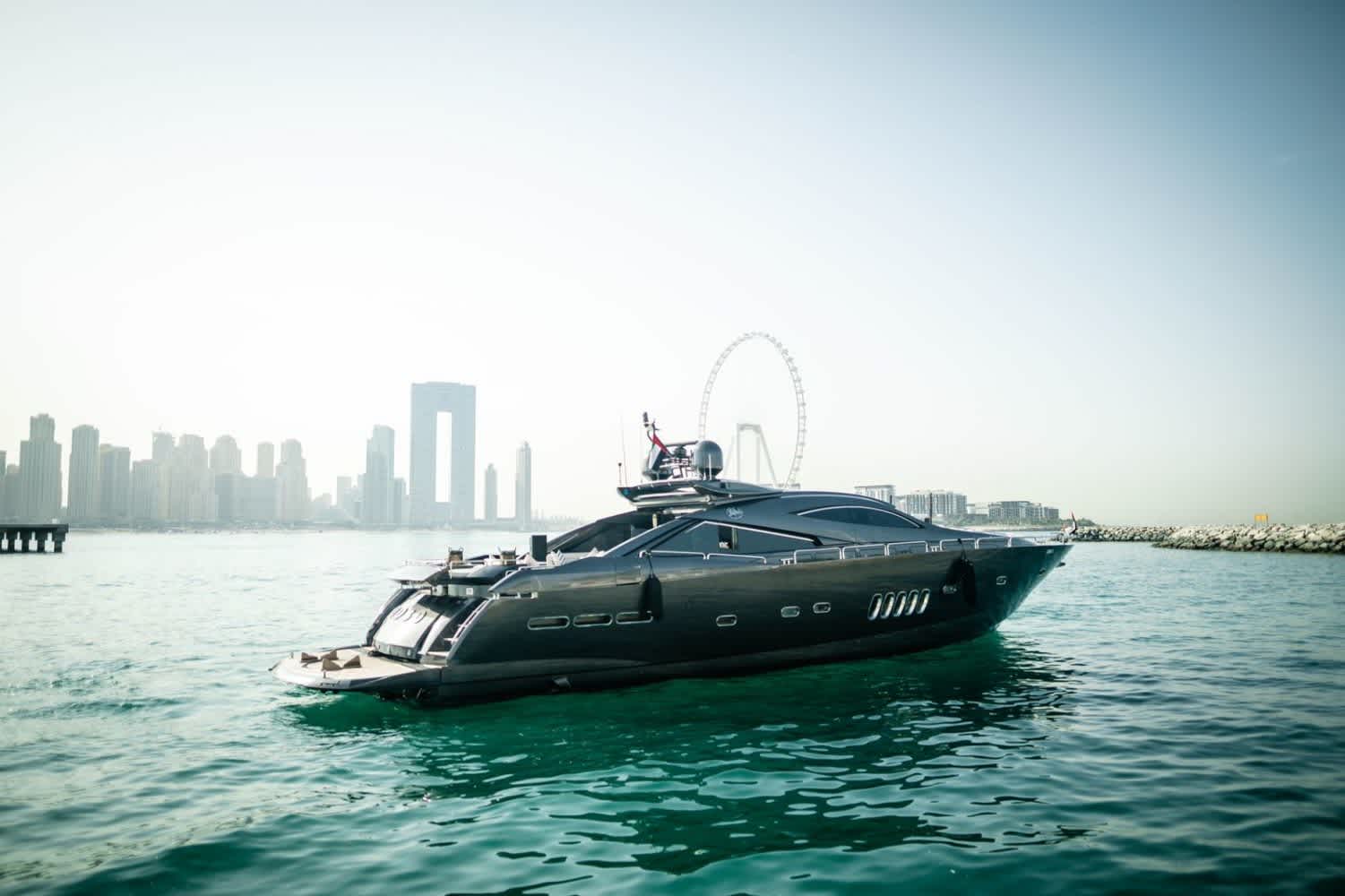 95-Feet Charter Yacht/Baot Rental Dubai