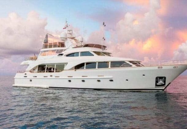 110 ft charter yacht Dubai 110 Feet Premium Yacht for Rent in Dubai