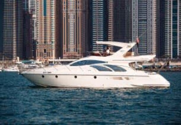 charter yacht Dubai