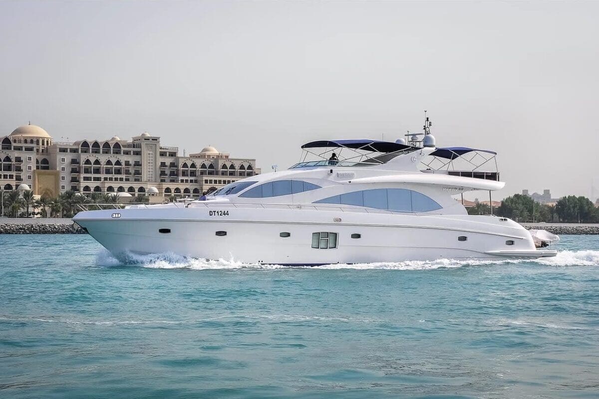88-Feet Majesty Yacht Dubai 88-Feet Majesty Yacht for Rent in Dubai