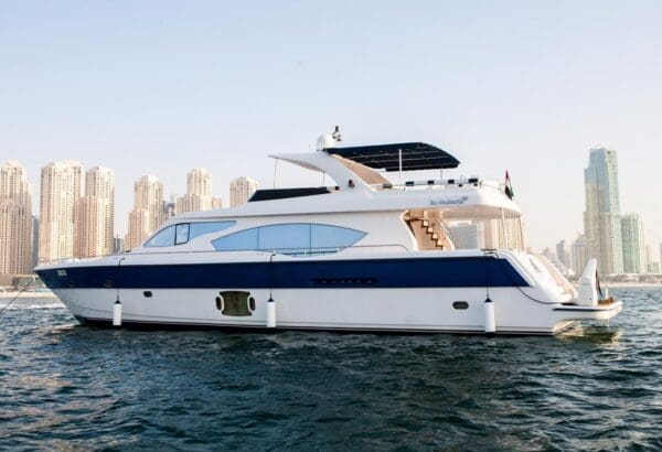90 Feet Yacht Rental Dubai